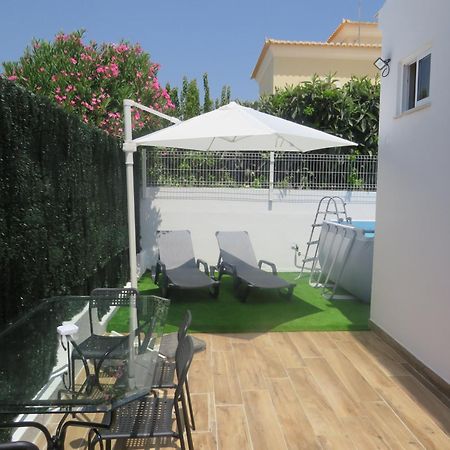 Villa Moradia Geminada V2- Piscina Privada Quarteira Exterior foto